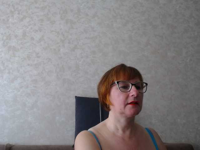 Live sex webcam photo for MomKsenia #273009463