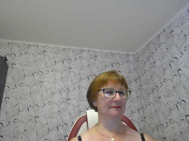 Live sex webcam photo for MomKsenia #274178100