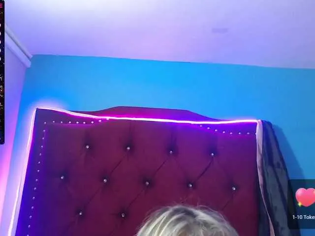 Live sex webcam photo for Mommy-mature #274309182