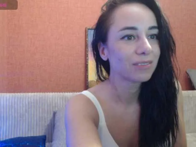 Live sex webcam photo for MommyNextDoor #277026624