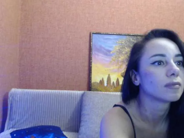 Live sex webcam photo for MommyNextDoor #277041169