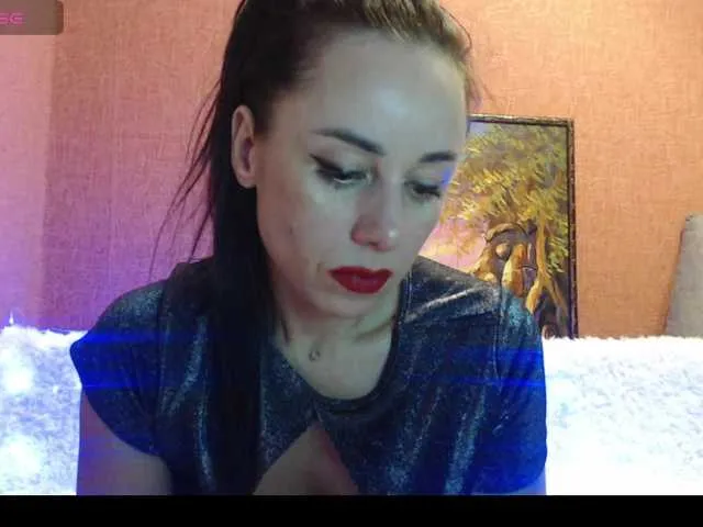 Live sex webcam photo for MommyNextDoor #277524276