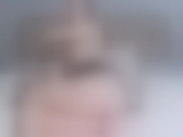 Live sex webcam photo for Mona093 #292416265