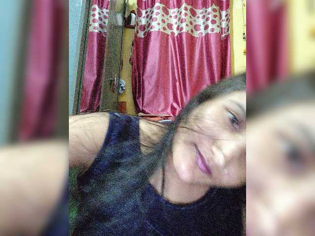 Live sex webcam photo for Mona5050 #273502793