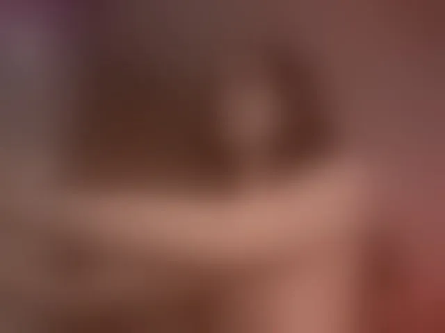 Live sex webcam photo for MonaLisss #293284170