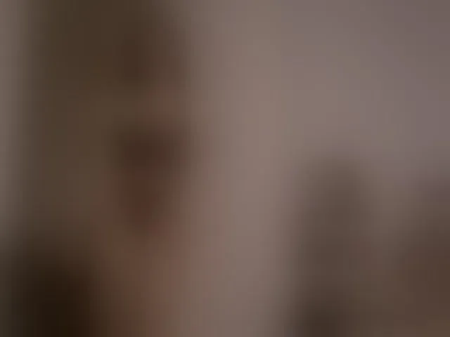 Live sex webcam photo for MonaLisss #293930754
