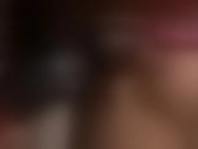 Live sex webcam photo for MonaLisss #293955753