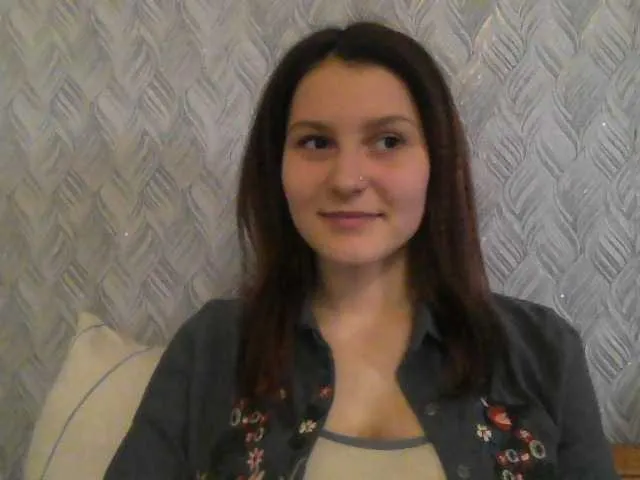 Live sex webcam photo for MonaMaroon #272811144