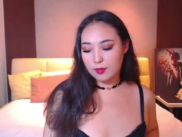 Live sex webcam photo for MonaMinSu #273963502