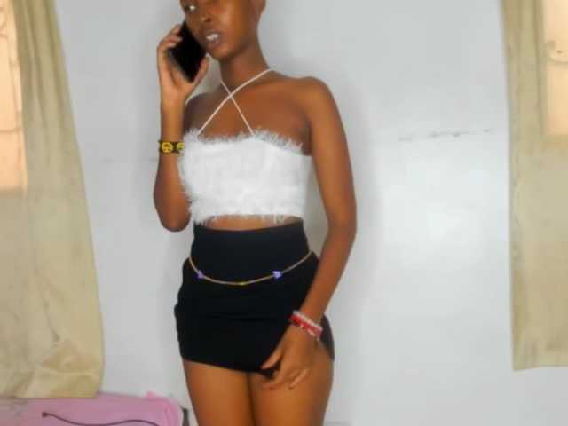 Live sex webcam photo for Monalisalisa #291744101