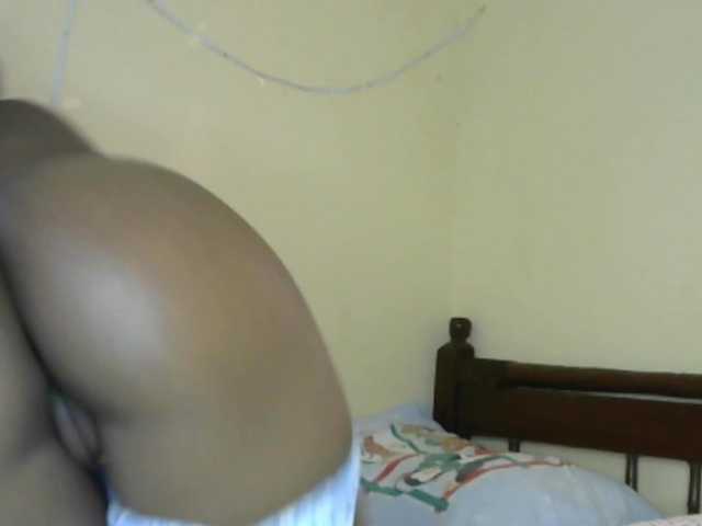 Live sex webcam photo for Monalisalisa #292100545