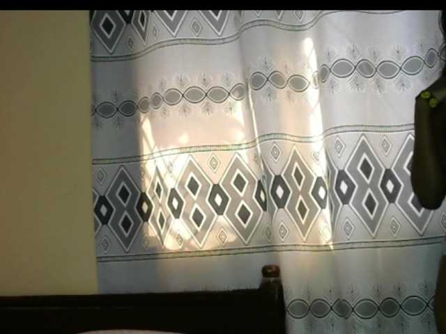 Live sex webcam photo for Monalisalisa #292190692