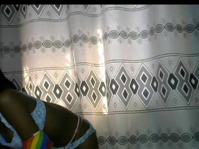 Live sex webcam photo for Monalisalisa #292200463