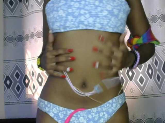 Live sex webcam photo for Monalisalisa #292208463