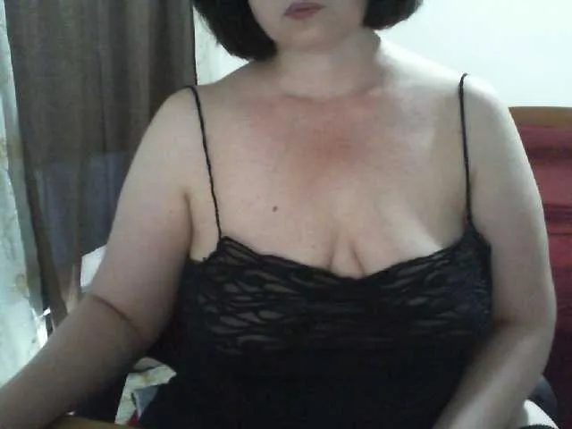 Live sex webcam photo for Monella77 #291481450