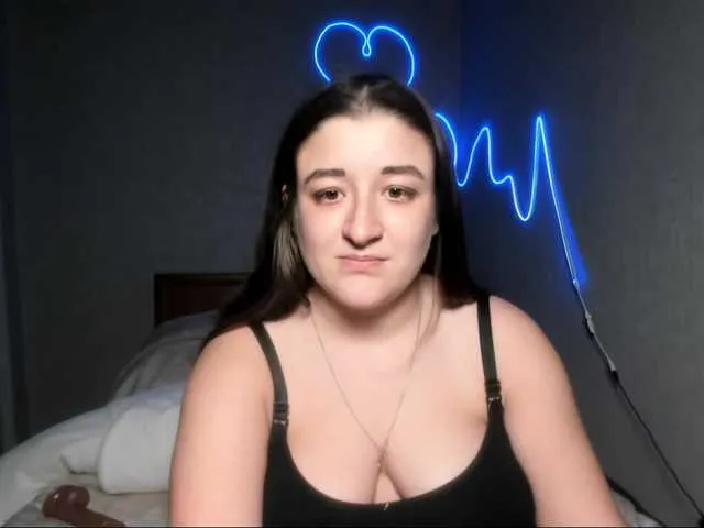 Live sex webcam photo for Monica-Cocs #290448791