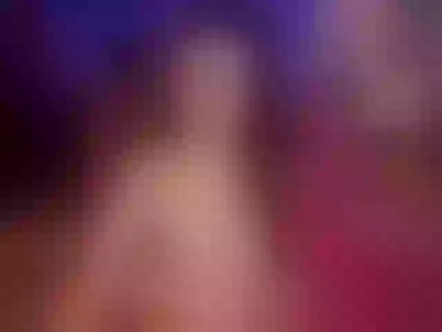 Live sex webcam photo for MonicaBellu #273500196