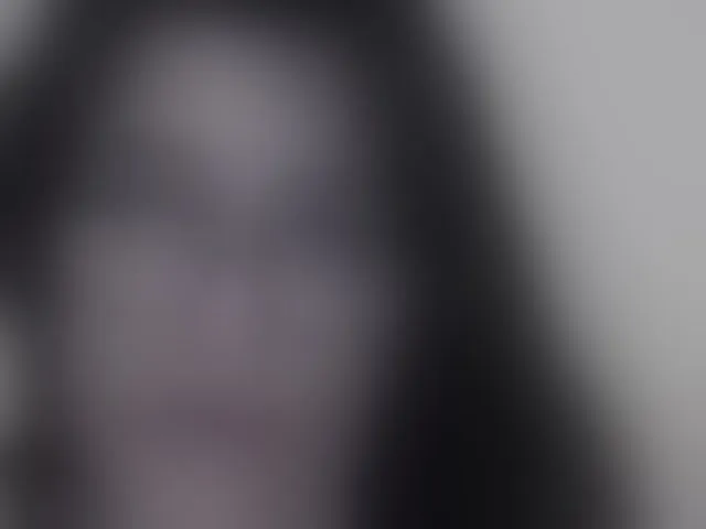 Live sex webcam photo for MonicaKiss #293350824