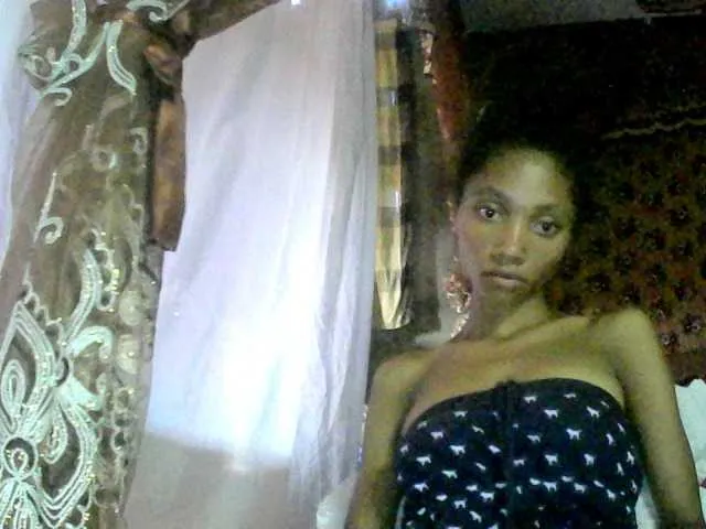 Live sex webcam photo for Monicaxa #290373293