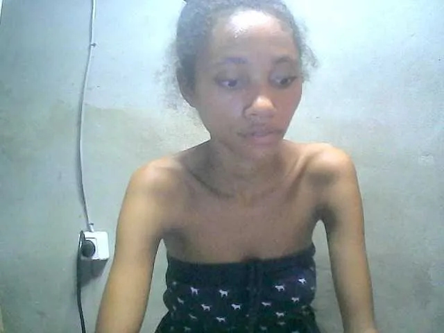 Live sex webcam photo for Monicaxa #290463803