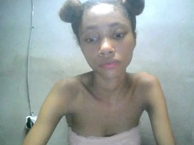 Live sex webcam photo for Monicaxa #290467517
