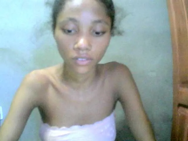 Live sex webcam photo for Monicaxa #290520004