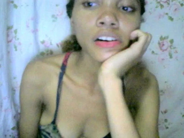 Live sex webcam photo for Monicaxa #290549692