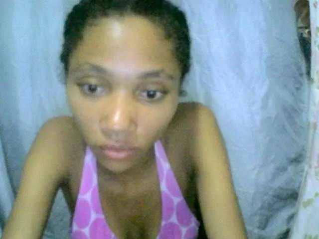 Live sex webcam photo for Monicaxa #290555619
