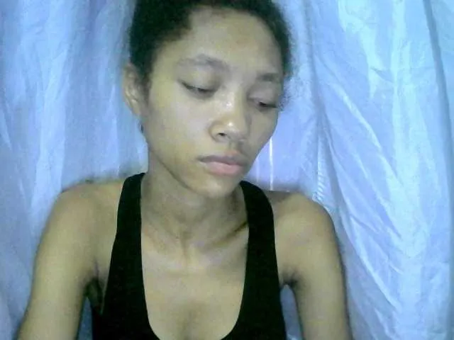 Live sex webcam photo for Monicaxa #291019359