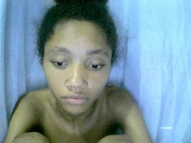 Live sex webcam photo for Monicaxa #291021231