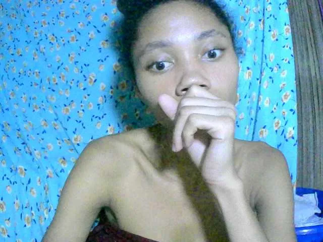 Live sex webcam photo for Monicaxa #291405302