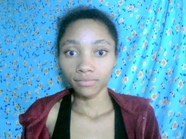 Live sex webcam photo for Monicaxa #291415917