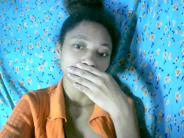 Live sex webcam photo for Monicaxa #291431812