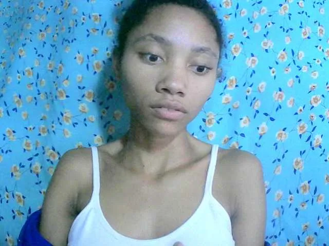 Live sex webcam photo for Monicaxa #291505328