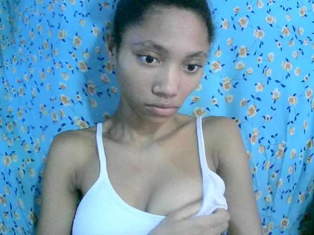 Live sex webcam photo for Monicaxa #291518916
