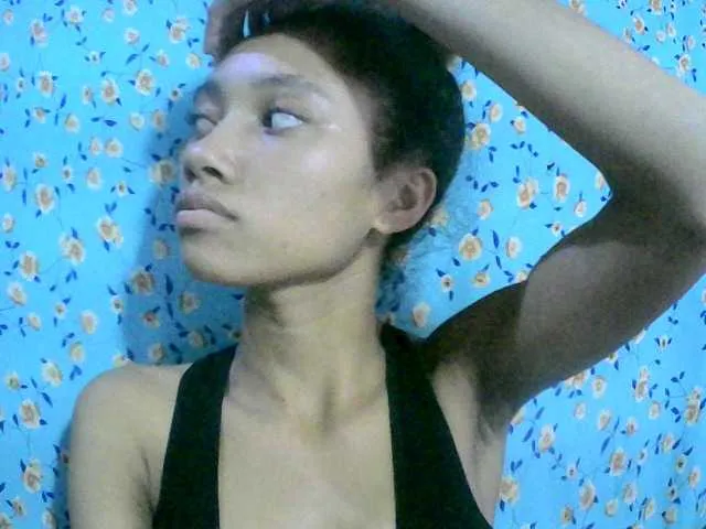 Live sex webcam photo for Monicaxa #291527481