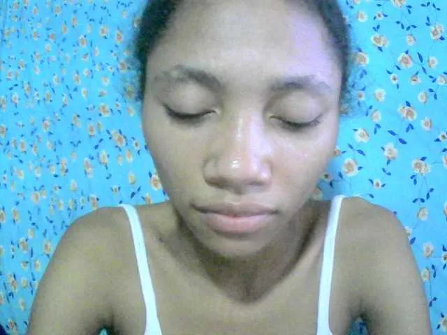 Live sex webcam photo for Monicaxa #291576284