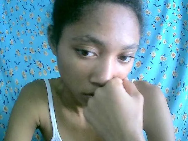 Live sex webcam photo for Monicaxa #291632880