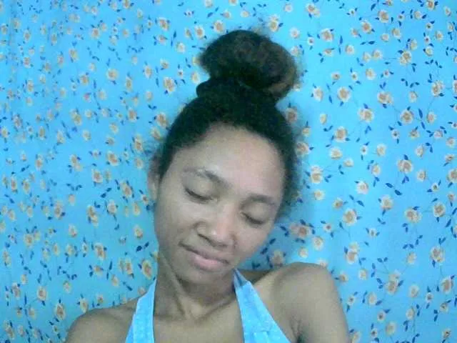 Live sex webcam photo for Monicaxa #291662345