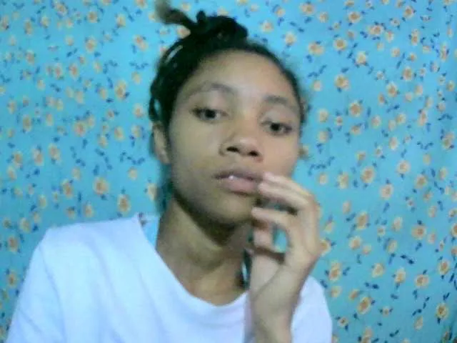 Live sex webcam photo for Monicaxa #291698535