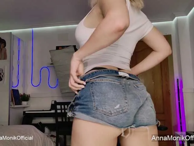 Live sex webcam photo for MonikAnna #291008526
