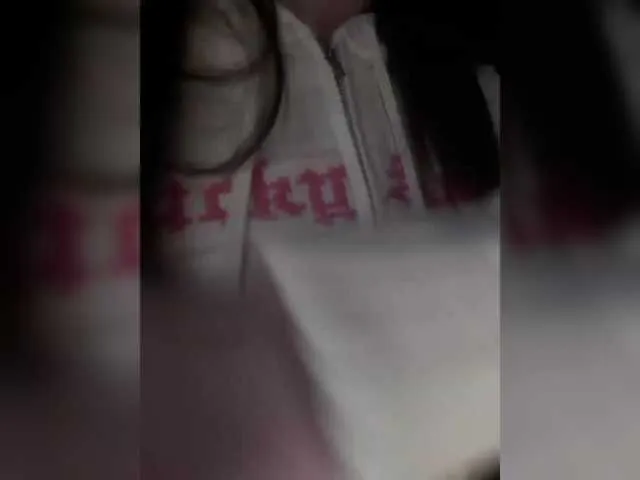 Live sex webcam photo for Monika-X #290312781