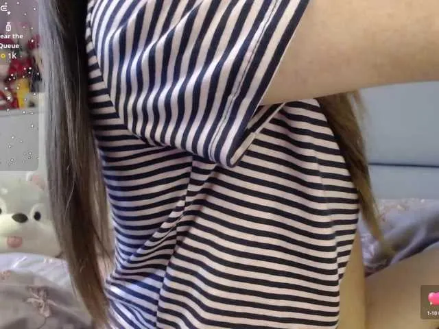 Live sex webcam photo for Monika-X #292102185