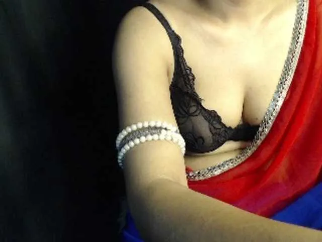Live sex webcam photo for Monika67 #293451015