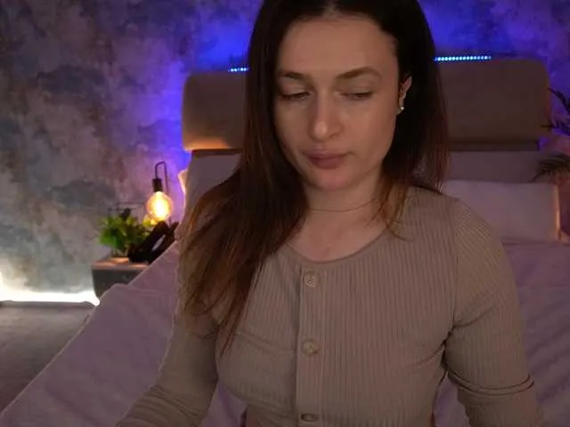 Live sex webcam photo for MonikaBelluci #291121189