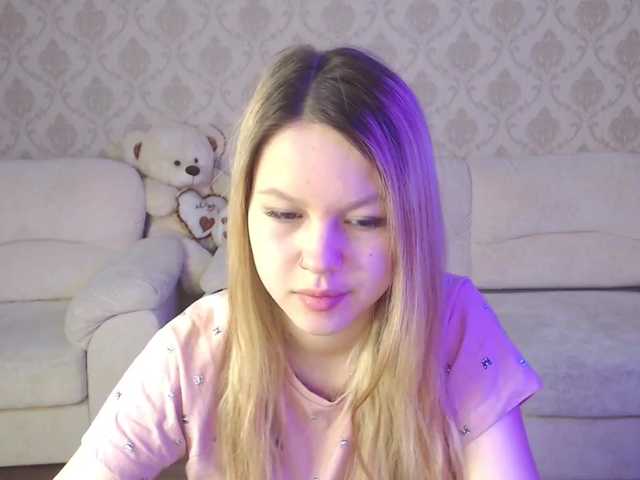 Live sex webcam photo for MonikaStill #272656133