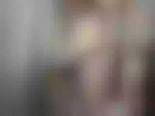 Live sex webcam photo for MonikaYyy #275375035