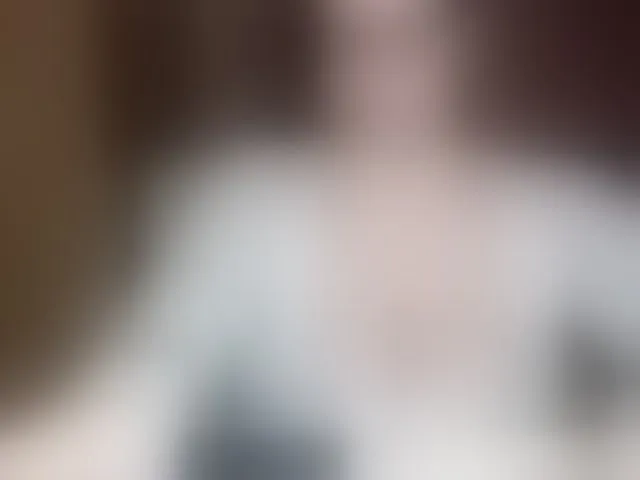 Live sex webcam photo for MoniqQuuen #292666495