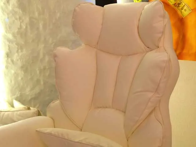 Live sex webcam photo for Moniqque #291931593