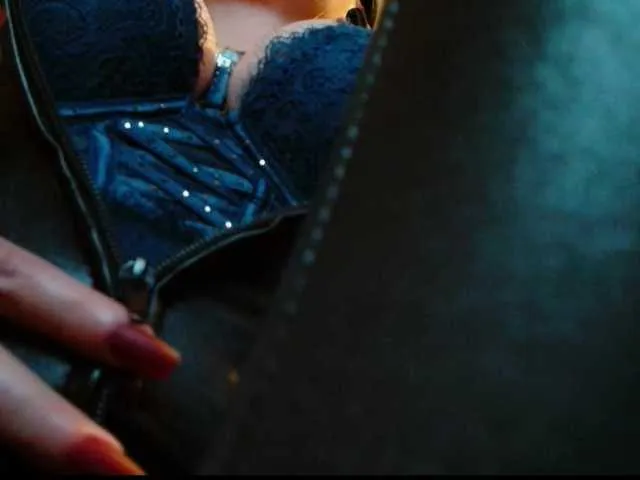 Live sex webcam photo for Monkey104 #276410197